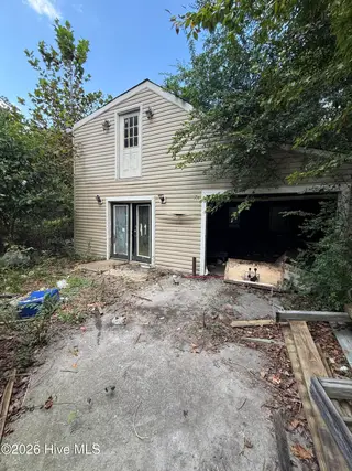 1068 Sullivan Road, Kinston, NC 28504 — 4-bedroom home, Kinston, NC, photo 4 of 4: IMG_4687