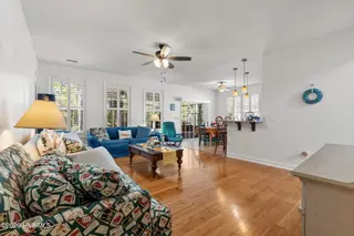 256 Downing Glen Place, Calabash, NC 28467 — 4-bedroom home in The Farm, Calabash, NC, photo 7 of 42: Living Room