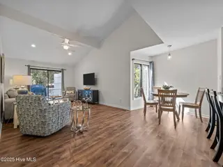 131 Oakleaf Drive, Pine Knoll Shores, NC 28512 – photo 7: Family Room