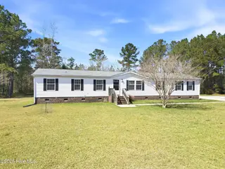 116 Aberdeen Lane, Jacksonville, NC 28540 – photo 3: Front