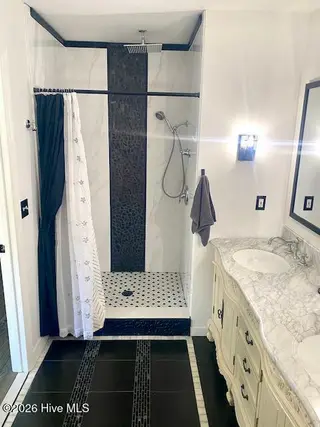 2401 White Road, Wilmington, NC 28411 – photo 17: master bathroom