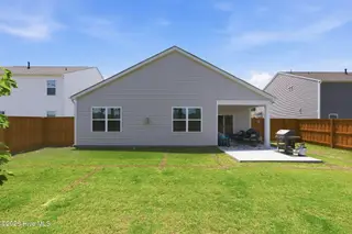 2005 Minnette Circle, New Bern, NC 28562 – photo 24: 50-web-or-mls-DSC_6046_edit