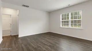 950 Misty Creek Drive, Aberdeen, NC 28315 – photo 13: Living Area