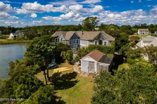 102 Gibbs Circle, Beaufort, NC 28516 – photo 6: 66-web-or-mls-chadwick-visuals-102-gibbs
