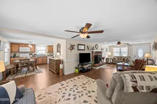 7108 Carolina Beach Road, Wilmington, NC 28412 – photo 11: 16_living room