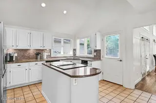 1957 Prestwick Lane, Wilmington, NC 28405 – photo 14: 1957-Prestwick kitchen #2 staged