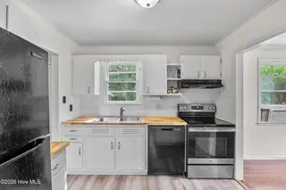 530 Oak Lane, Jacksonville, NC 28540 – photo 10: 11_kitchen