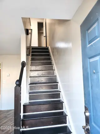 3812 Sterling Pointe Drive F1, Winterville, NC 28590 – photo 3: Stairs