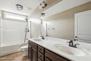 103 Cedric Court, Goldsboro, NC 27530 – photo 22: 103_Cedric_Ct_Goldsboro_NC_USA-Bathroom-