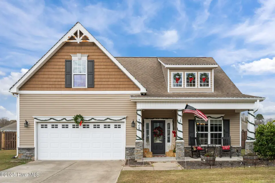 228 Maidstone Drive, Richlands, NC 28574 – photo 1 of 48: 3-web-or-mls-01