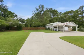 2610 W Forest Drive, Newport, NC 28570 – photo 14: 34-web-or-mls-2610-W-Forest-011_edit