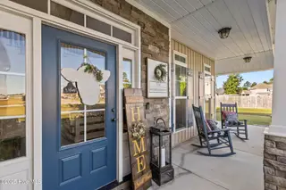 715 Southernwood Place, Hubert, NC 28539 — 4-bedroom home in Peyton's Ridge, Hubert, NC, photo 6 of 68