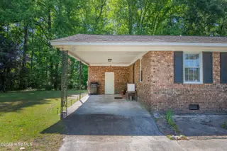 124 Osceola Drive, Greenville, NC 27858 — 3-bedroom home in Osceola, Greenville, NC, photo 5 of 48: 124-Osceola-05