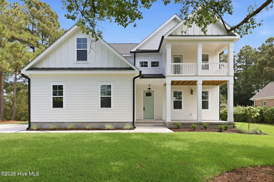 201 Silver Creek Landing Road, Swansboro, NC 28584 – photo 1 of 62: 1-web-or-mls-201 Silver Creek Landing 00