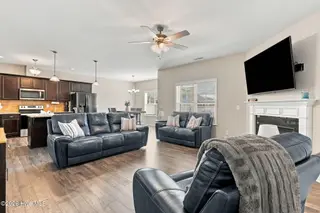 613 Knoll Circle, Greenville, NC 27858 – photo 18: Great Room