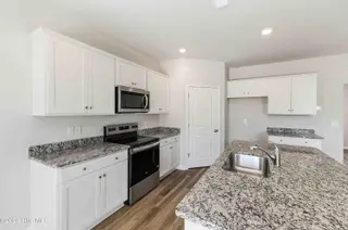 3056 Maravella Court Lot 14, Bolivia, NC 28422 — 5-bedroom home in Mariner's Reach, Bolivia, NC, photo 13 of 40