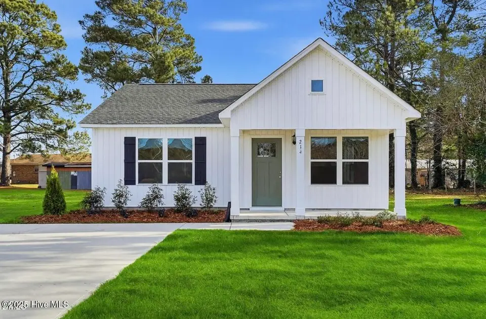 214 Rae Street, Warsaw, NC 28398 – photo 1 of 28: IMG_5773