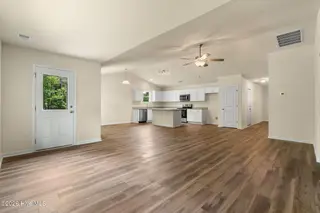 2573 Provence Drive SE, Bolivia, NC 28422 — 3-bedroom home in Mill Creek Cove, Bolivia, NC, photo 8 of 32