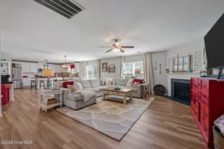 324 Frida Road, New Bern, NC 28560 – photo 13: Family Room 01