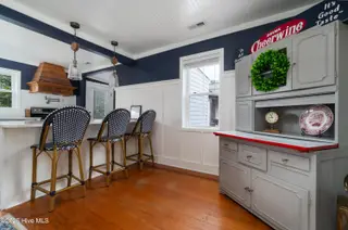 1205 Evans Street, Morehead City, NC 28557 – photo 12: Chill Photo -8