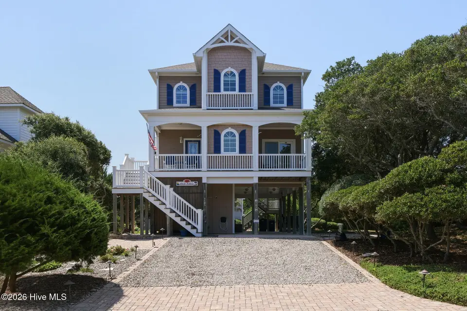 103 Elizabeth Street, Emerald Isle, NC 28594 – photo 1 of 44: 103 Elizabeth Street