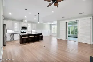 7028 Bonaventure Street SW, Ocean Isle Beach, NC 28469 – photo 11: 7028BonaventureStreetSouthwest-9