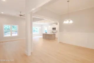 2500 Brookhaven Drive, Kinston, NC 28504 – photo 11: Foyer with 11ft celing