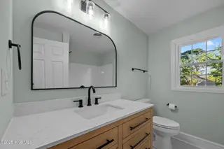 2818 Jefferson Drive, Greenville, NC 27858 – photo 7: 27-web-or-mls-LHV_3805