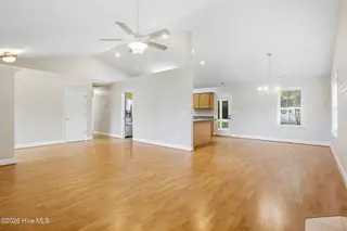117 Clearbrook Way, New Bern, NC 28562 — 3-bedroom home in Berne Glade, New Bern, NC, photo 13 of 49: 117 Clearbrook Way, New Bern, NC 28562