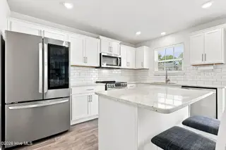 1248 Riverstone Drive, Greenville, NC 27858 – photo 15: 33-web-or-mls-IMG_0035-edit