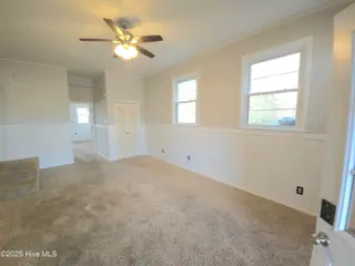 909 Clyde Drive, Jacksonville, NC 28540 – photo 13: 20250116_153703