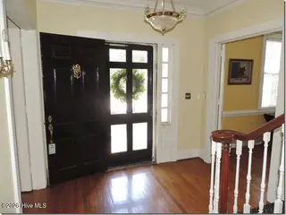 131 Ripley Road NW, Wilson, NC 27893 — 4-bedroom home in Recreation Park, Wilson, NC, photo 7 of 53: 6 Foyer