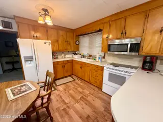 406 Craven Street, Beaufort, NC 28516 – photo 15: Kitchen