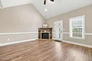 1701 Cambria Drive B, Greenville, NC 27858 – photo 12: 29-web-or-mls-IMG_0051_edit