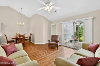 3007 Lauren Place Drive Apt 104, Wilmington, NC 28405 – photo 11: 11-web-or-mls-GNJ_5472