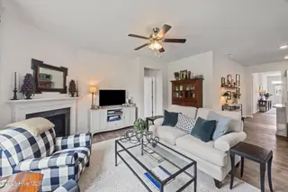 731 Lake Tyler Drive, New Bern, NC 28560 – photo 5: 26-web-or-mls-0C0A3572