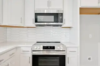 305 Birmingham Avenue 2, Carolina Beach, NC 28428 — 4-bedroom townhome, Carolina Beach, NC, photo 10 of 27: 215SpartanburgAvenueUnit1-11