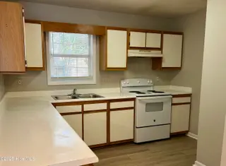5000 Sun Coast Drive, Wilmington, NC 28411 – photo 8: IMG_6593