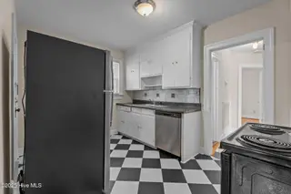 1524 Branch Street NW, Wilson, NC 27893 – photo 12: Kitchen