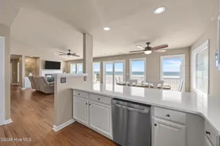 1420 S Shore Drive, Surf City, NC 28445 – photo 21: 14-web-or-mls-1420 S Shore Dr. 30