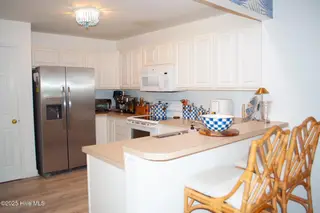 413 Commerce Avenue Unit D, Morehead City, NC 28557 – photo 14: Kitchen b