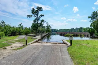 186 Snow Goose Lane, Sneads Ferry, NC 28460 – photo 14: Day dock
