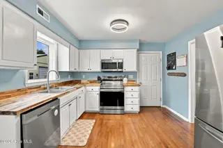 203 Trolley Court, New Bern, NC 28560 — 4-bedroom home in Trolley Run, New Bern, NC, photo 13 of 52: 27-web-or-mls-DSC_9754_edit