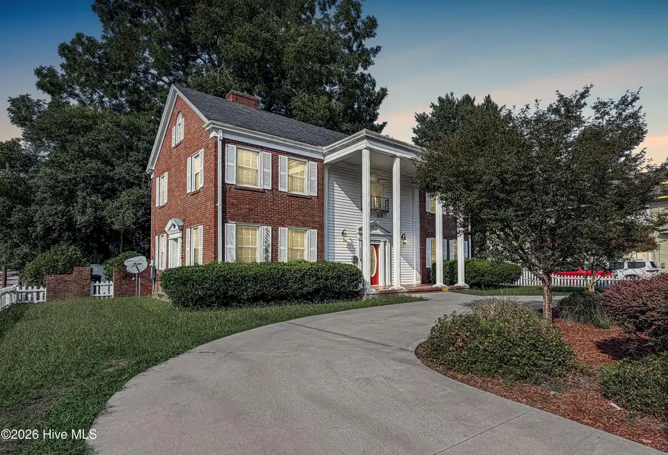 506 W Church Street, Elizabeth City, NC 27909 – photo 1 of 48: Main Photo