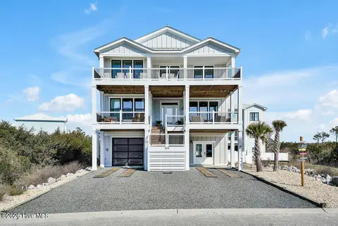 413 E Fourth St, Ocean Isle Beach