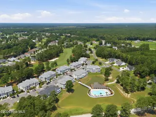 1215 N Middleton Drive NW Unit # 2704, Calabash, NC 28467 — 2-bedroom condo in Brunswick Plantation, Calabash, NC, photo 4 of 40