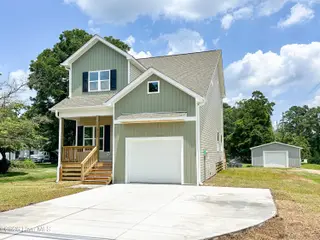 3300 Oaks Road, New Bern, NC 28560 – photo 2: Front of House
