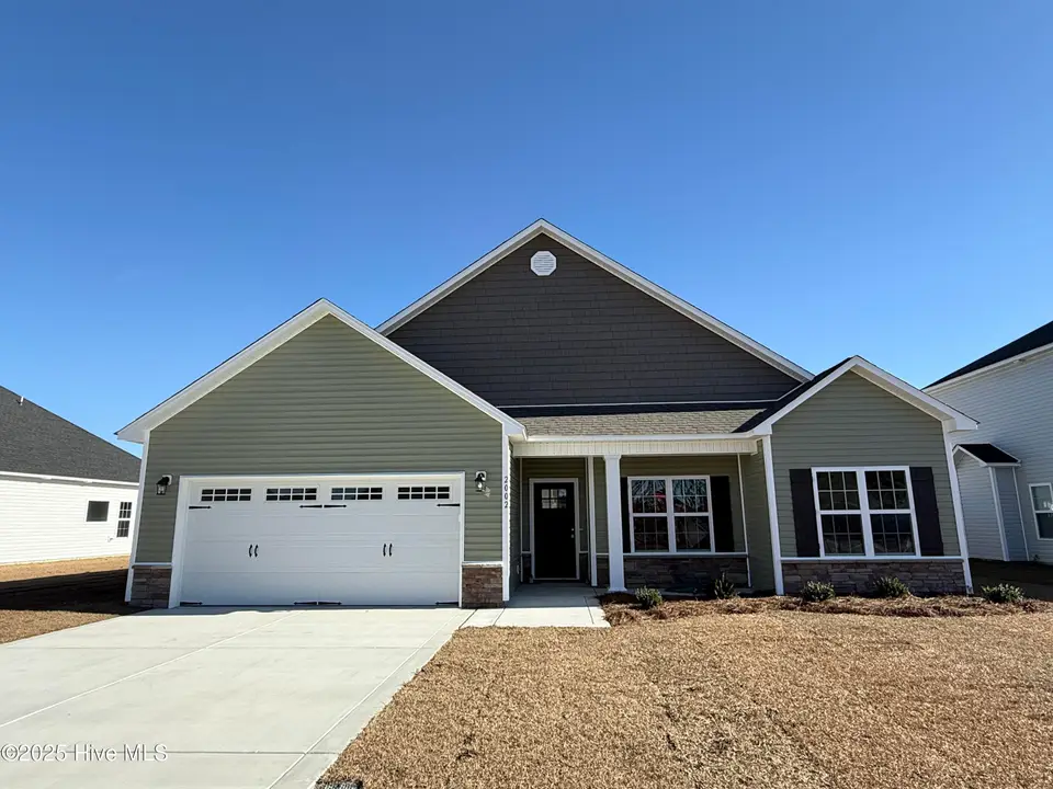2002 Bluewater Boulevard, New Bern, NC 28562 – photo 1 of 34: IMG_4938