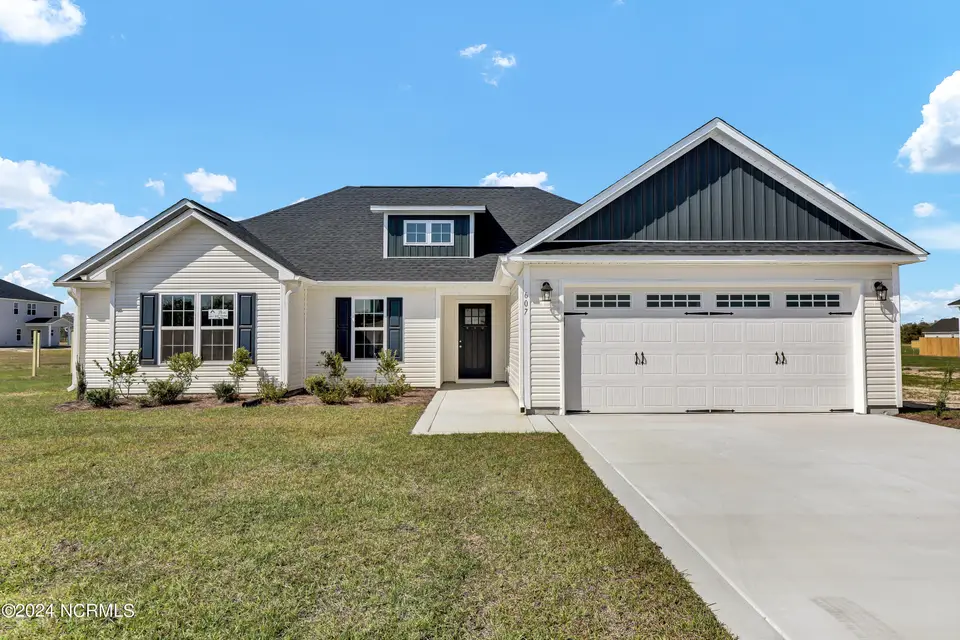612 Turkey Trot Trail, Maysville, NC 28555 – photo 1 of 26: 6G8A4026