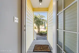636 Settlers Lane, Kure Beach, NC 28449 – photo 7: 636SettlersLn-44